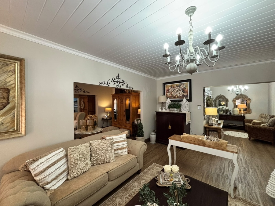 4 Bedroom Property for Sale in Grimbeeck Park North West